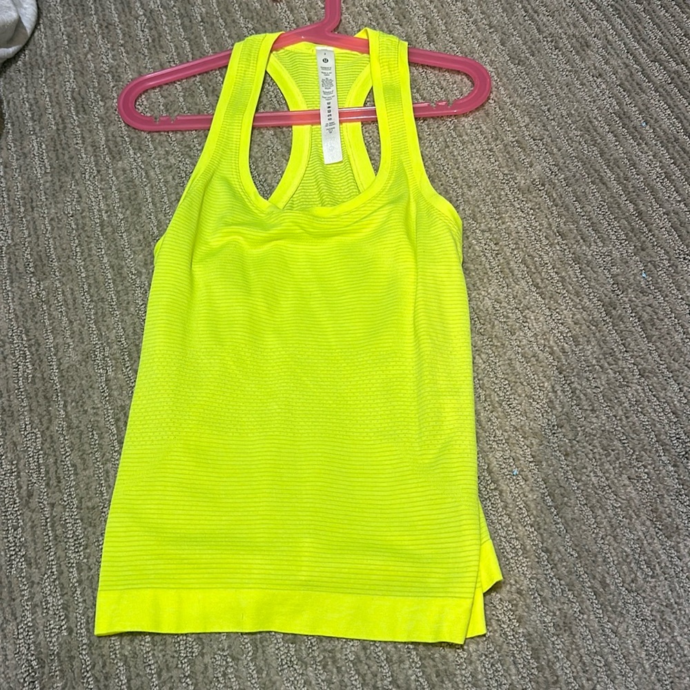 Lululemon tank top